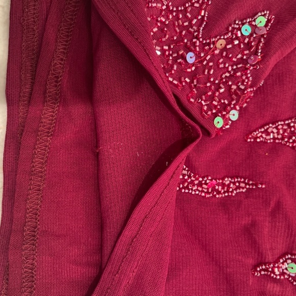 Burgandy Tulle lined tops beaded lightweight size Xs small long sleeves pull on - Picture 3 of 5